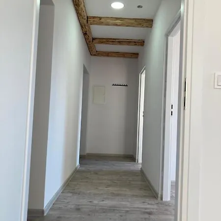 Eam-houses ראסיבורז'