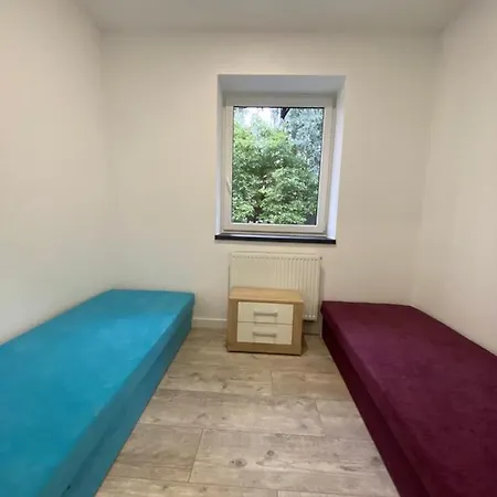 Eam-houses אכסניה ראסיבורז'